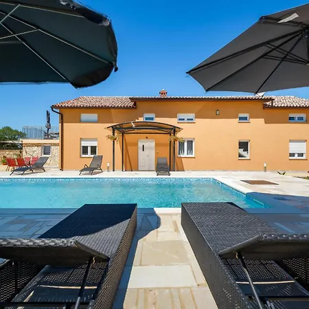 Beautiful In Savicenta With Sauna Holiday home Cukrici