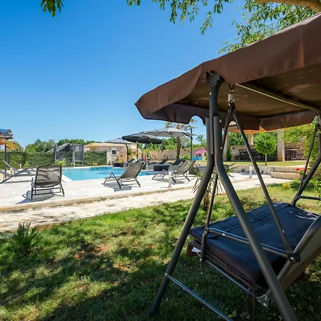 Beautiful In Savicenta With Sauna Holiday home *